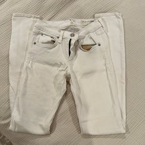 LAST CHANCE 🔥 Rag & bone skinny jeans (available until 8/18)